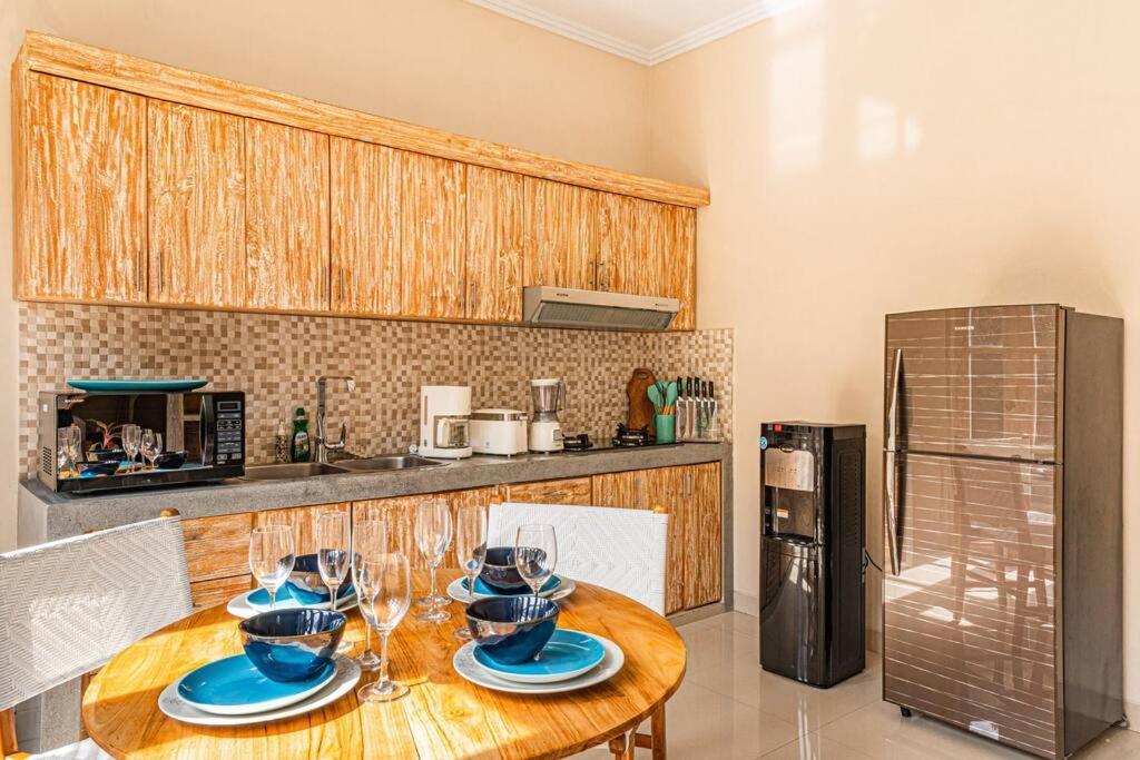 Beautiful Private 2Bed Villa 5 Mins To Finns Beach Canggu  Exterior photo